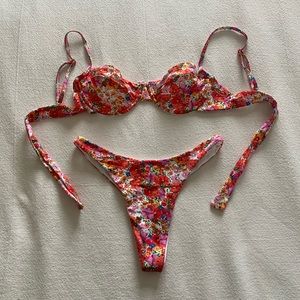 MONDAY SWIMWEAR size small bathing suit set